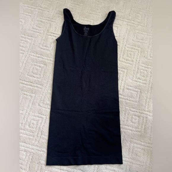 SJ Essential Tank - Picture 1 of 3
